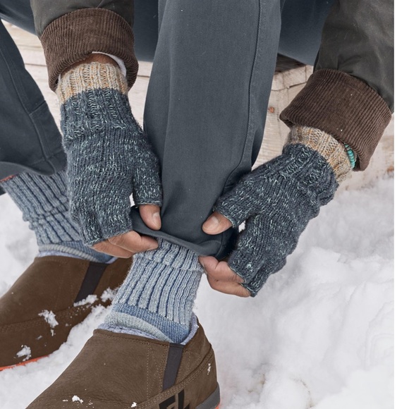 New Sundance Catalog 100% wool fleece lined cloves/ Snowstorm Cliff Gloves - Picture 5 of 10